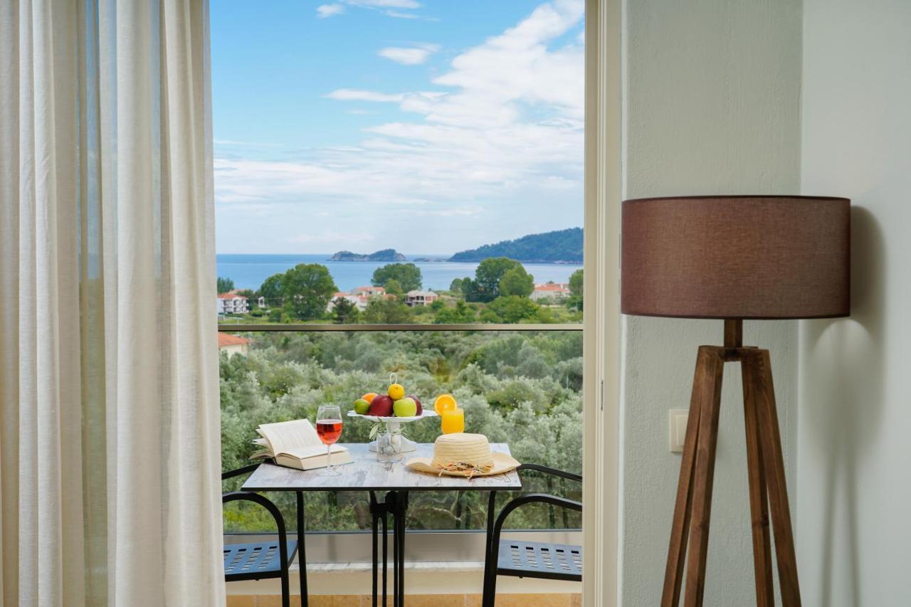Mon Avis Boutique Hotel Chrysi Ammoudia Exterior photo